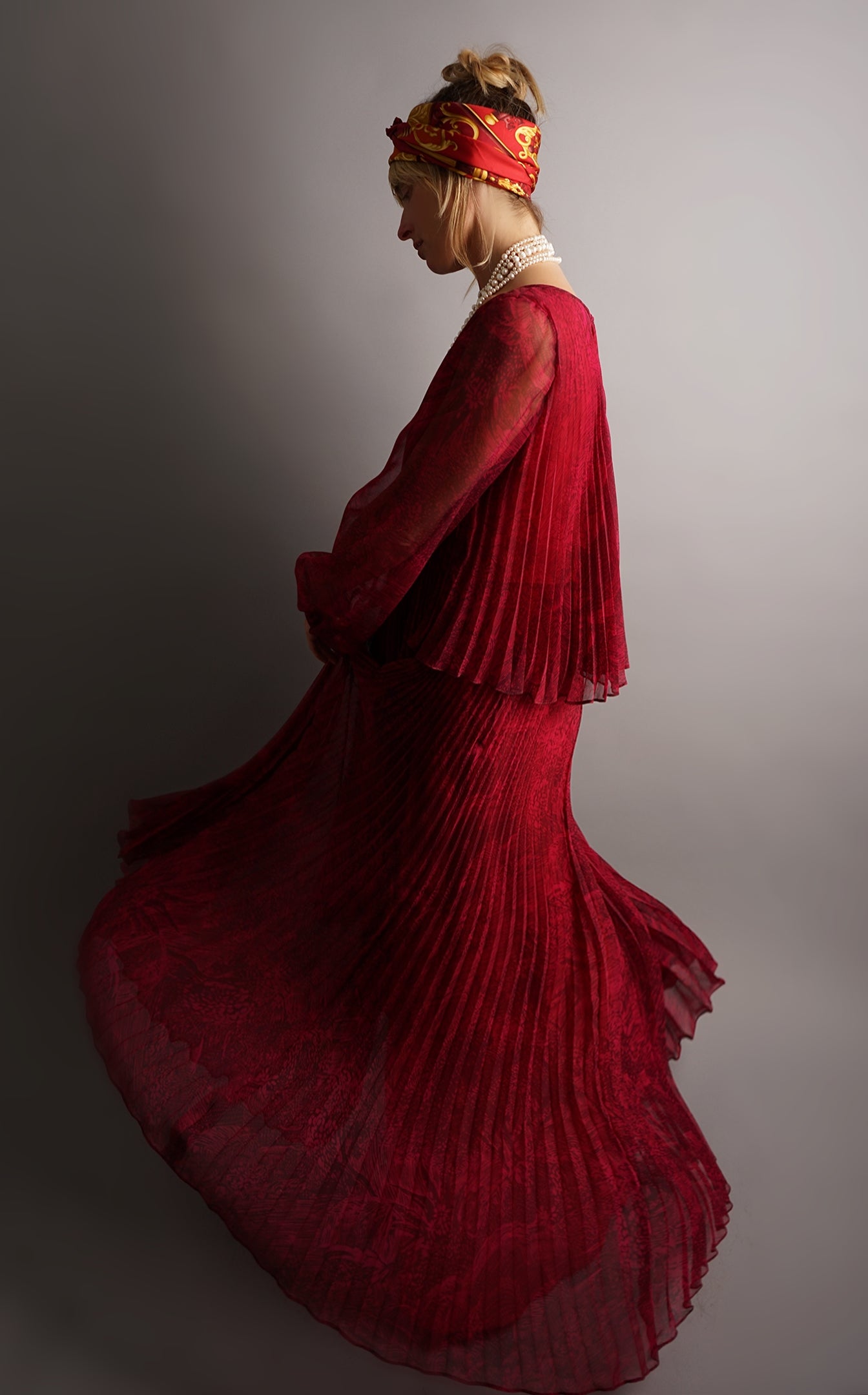 Vintage 1970's Pleated Dress - S